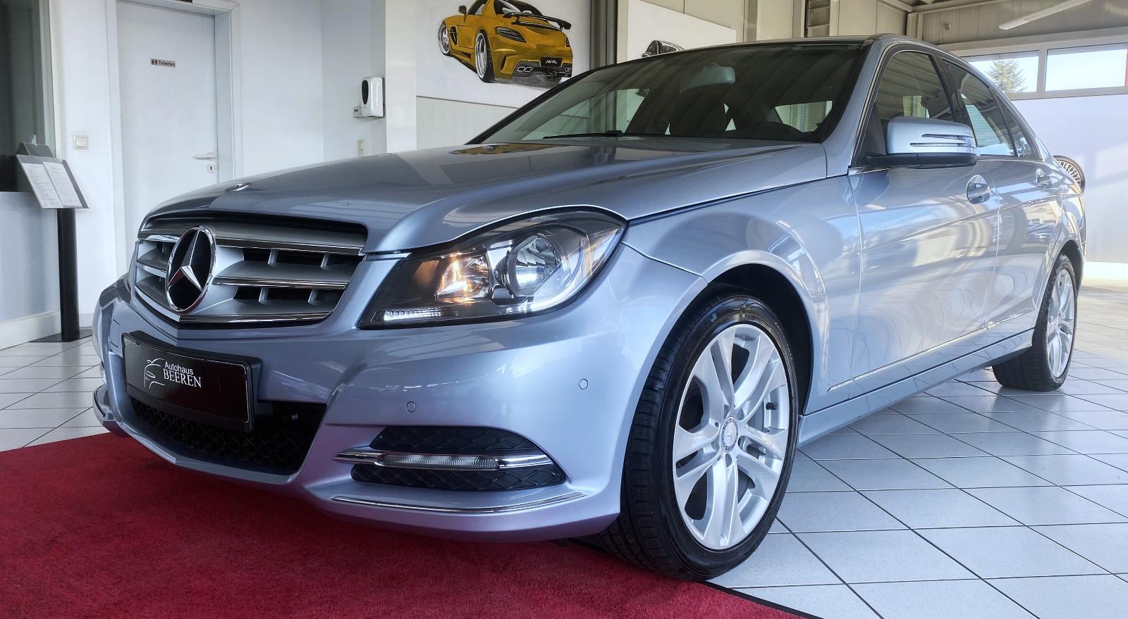 Mercedes-Benz C 180 CGI BlueEfficiency PDC SHZ KLIMAAUT. LED