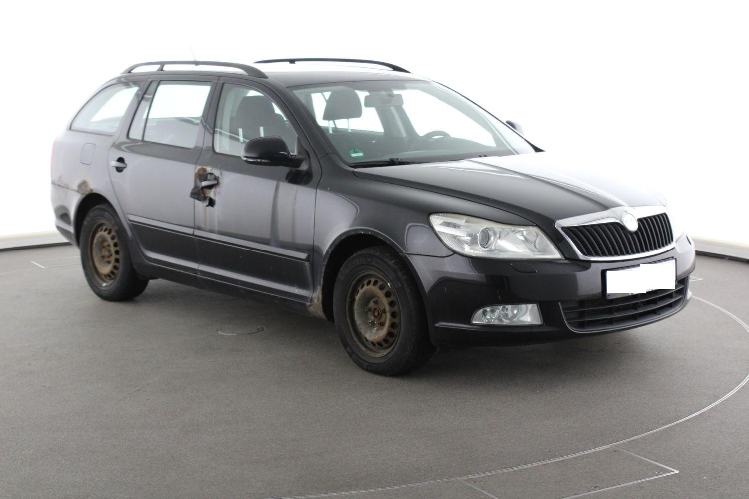 Skoda Octavia 2009 — вигляд ззаду
