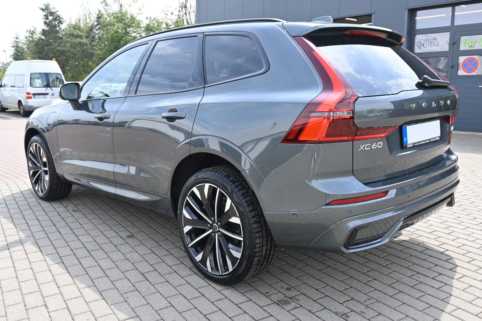 Fahrzeugabbildung Volvo XC60 T8 Plug-in AWD Ultra Dark*LUFT*360°*ACC