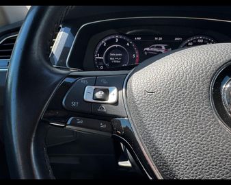 Volkswagen Tiguan - 10