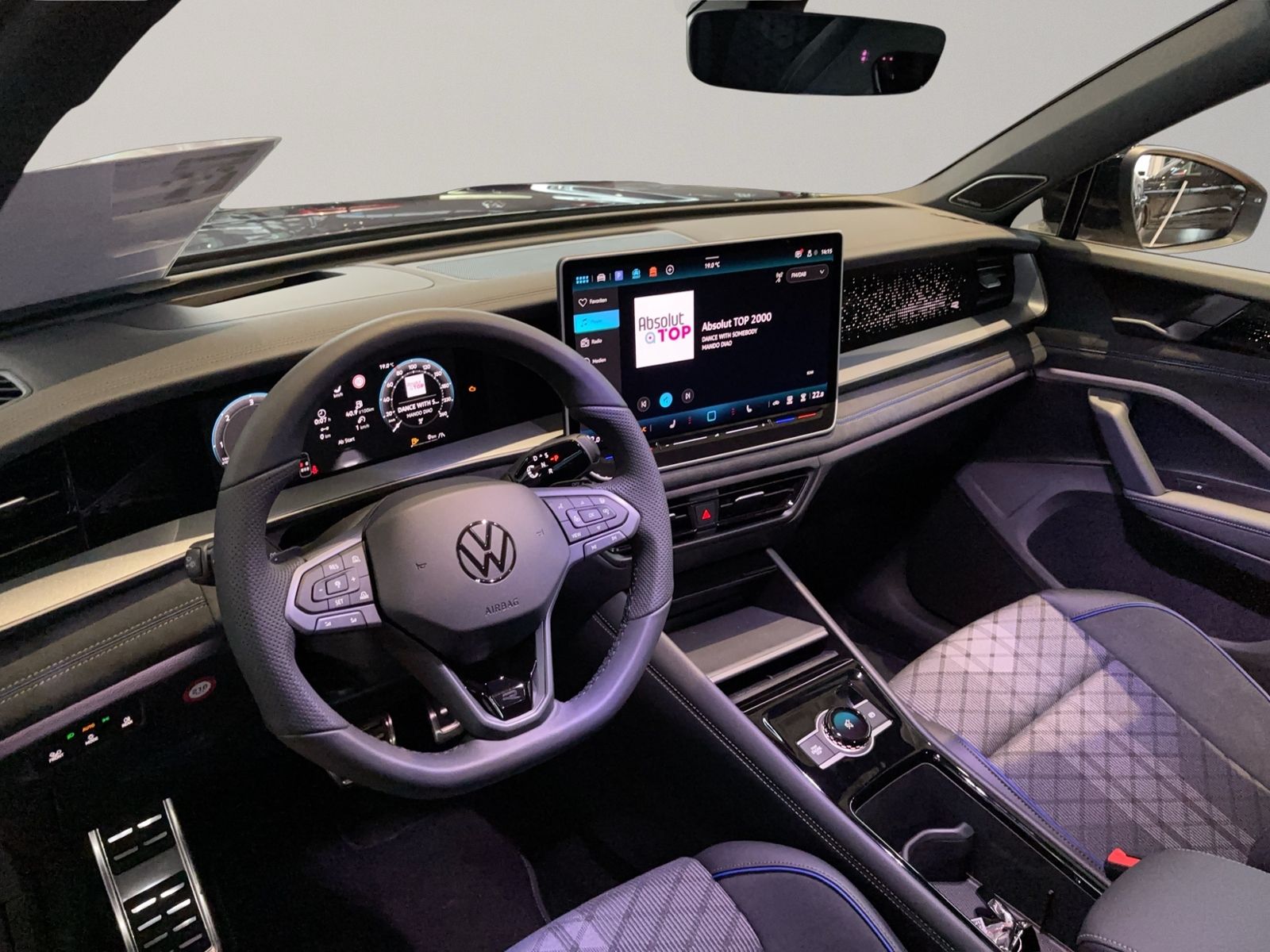 Tayron R-Line 2.0 TDI 4MOTION, BlackStyle, Sthzg
