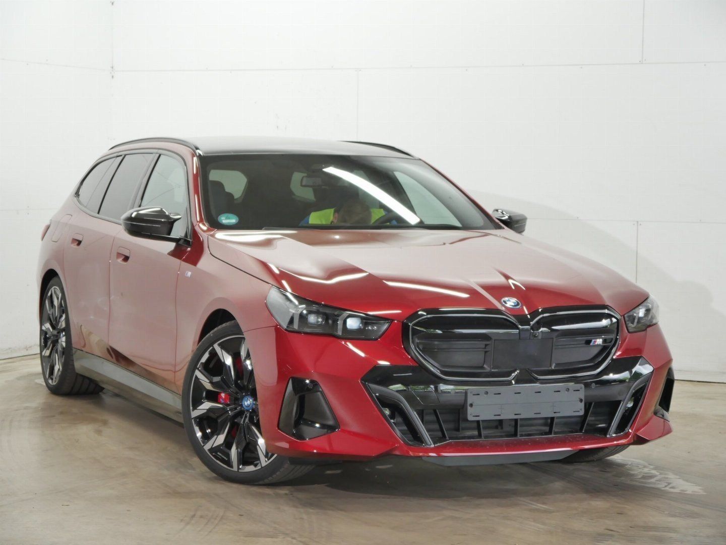 Fahrzeugabbildung BMW i5 M60 xDrive M Sportpaket pro, Sitzbelüftung vo
