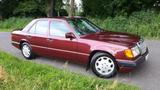 Mercedes-Benz MB W124 230E - Mercedes-Benz 230: W124 230e