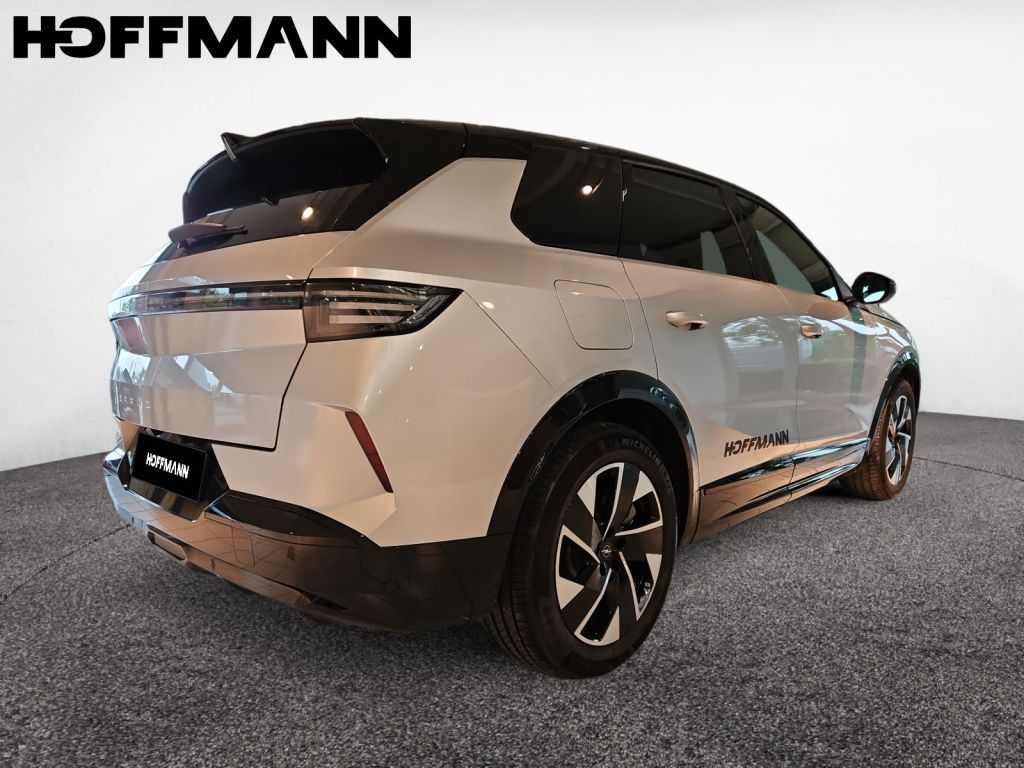 Fahrzeugabbildung Opel Grandland Plug-in-Hybrid 1.6 DI Automatik GS