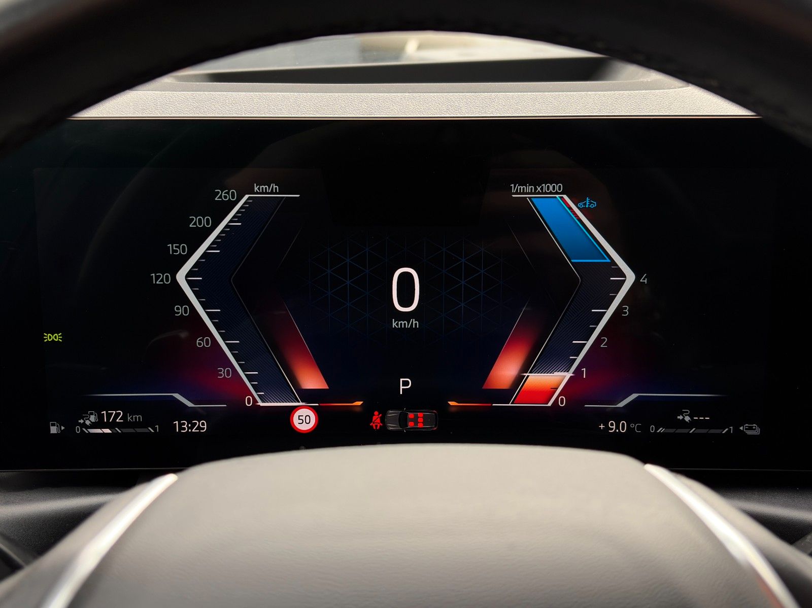 Fahrzeugabbildung BMW 330e Touring ACC HuD HiFi CAM 3Z-Klima CarPlay