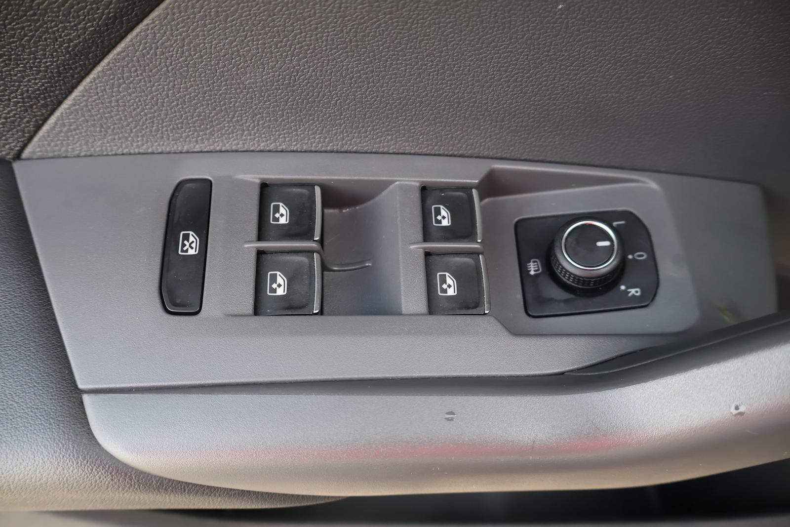 Volkswagen T-Cross 1.0 Style DSG Sitzheizung Kamera LED ACC