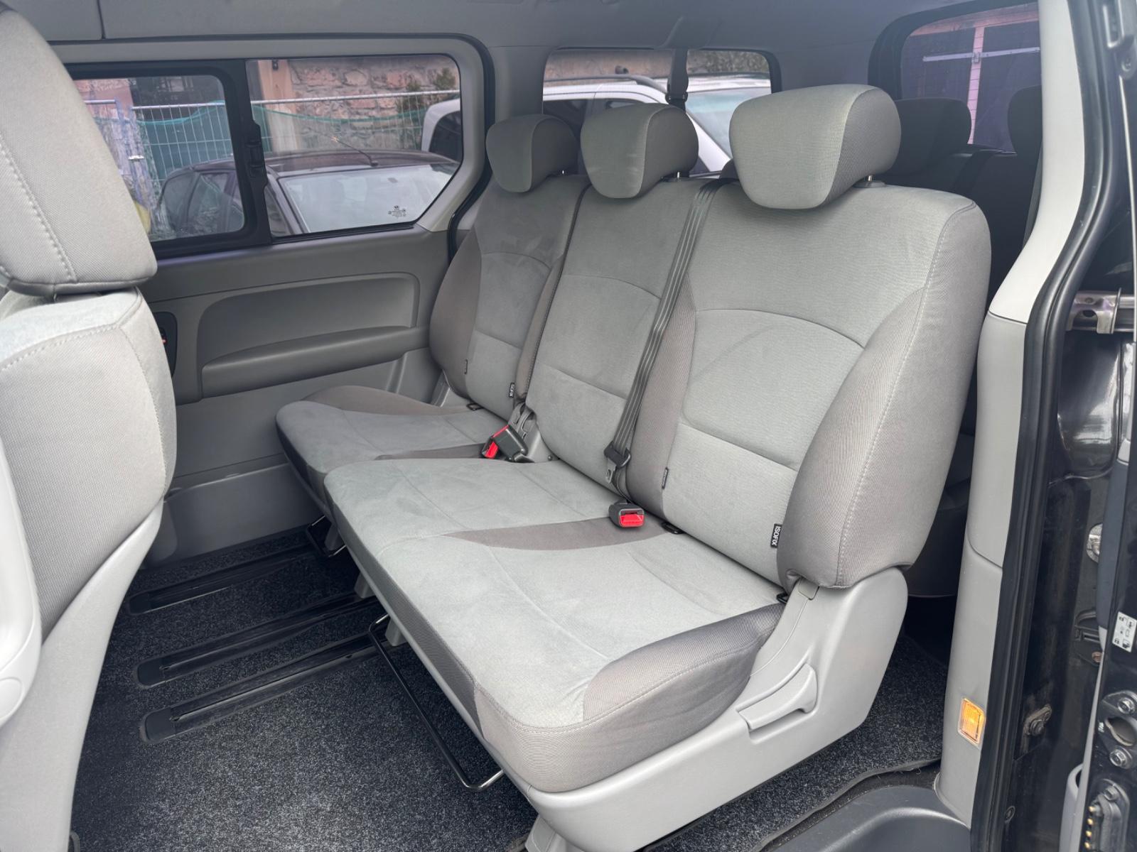 Hyundai H-1 Travel Comfort, Scheckheft, 8 Sitzplätze