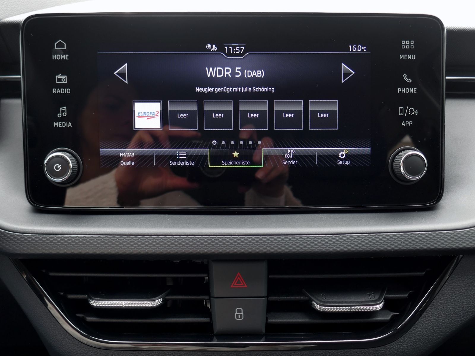 Fahrzeugabbildung SKODA Kamiq Essence 1.0 TSI DSG | LED PDC GRA App