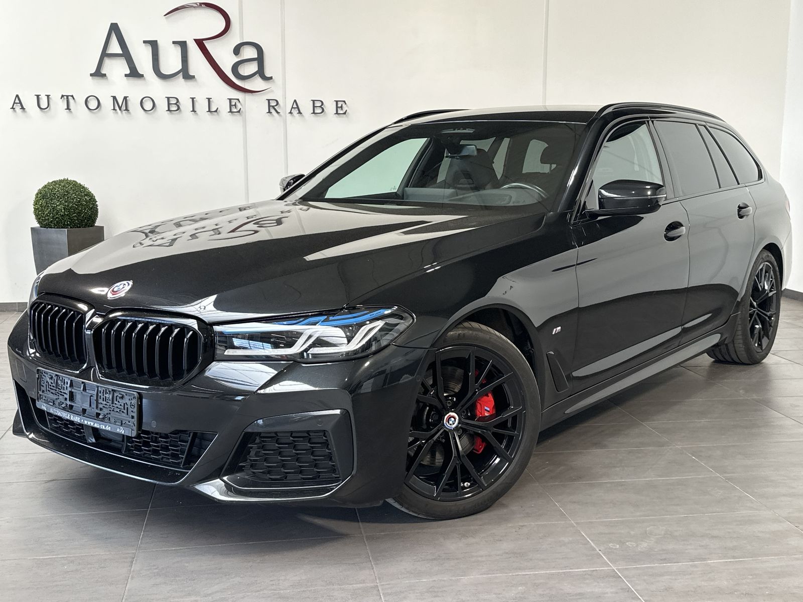 Fahrzeugabbildung BMW 530i Touring xD M-Sport Pro NAV+LASER+AHK+HEADUP