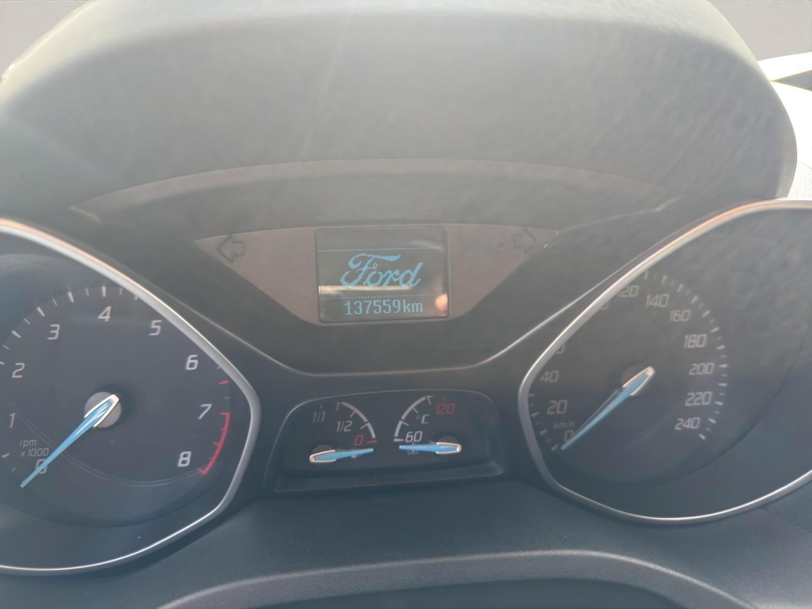 Ford C-MAX 2012 — photo 11