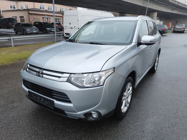 Mitsubishi Outlander Plus 2WD