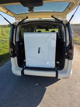 Volkswagen Caddy Maxi 2,0TDI Rollstuhl WSZ / Taxi / Kamera - : Taxi, Von Privat