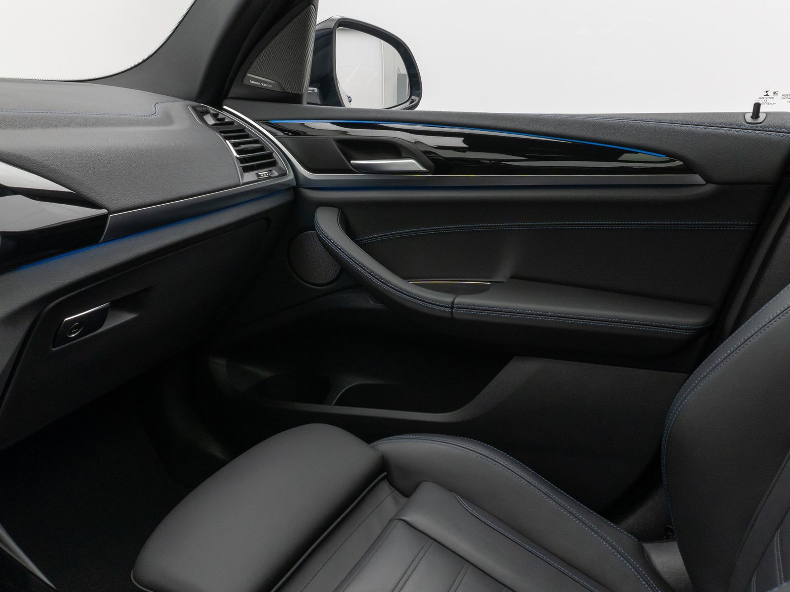 Fahrzeugabbildung BMW iX3 Impressive M Sport Panorama 360°HUD DAB H/K