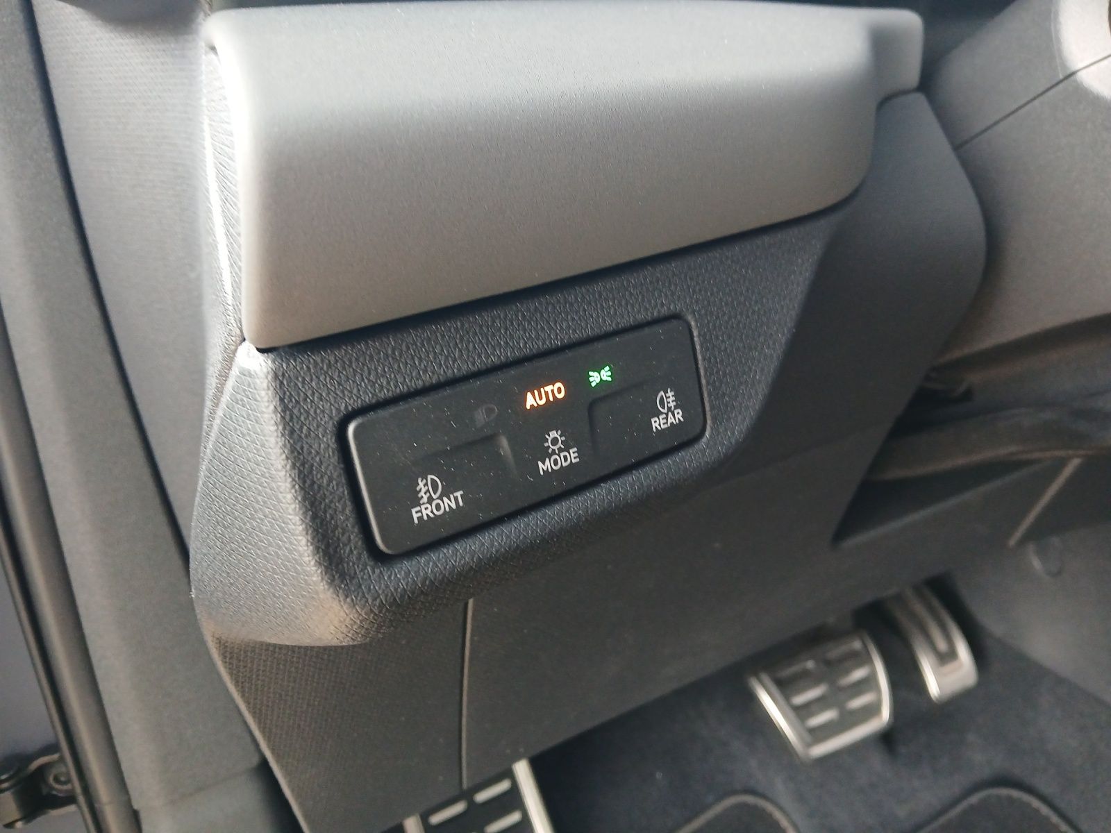 Fahrzeugabbildung CUPRA Terramar VZ 2.0TSI 4Drive Matrix Pano Akebono HU