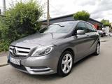 Mercedes-Benz B 200 - - Mercedes-Benz B-Klasse Gebrauchtwagen in Stuttgart