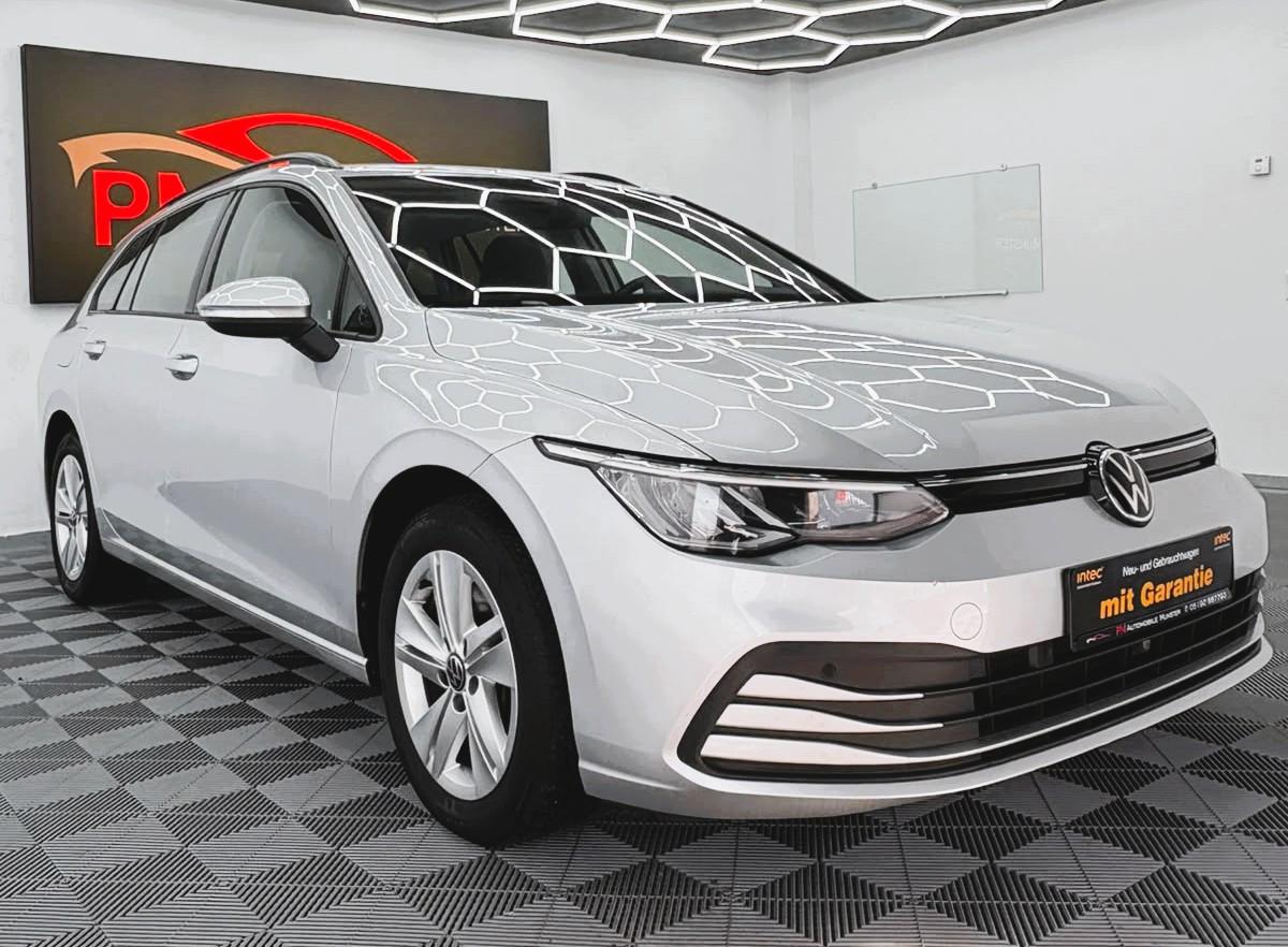 Volkswagen Golf VIII Variant Life