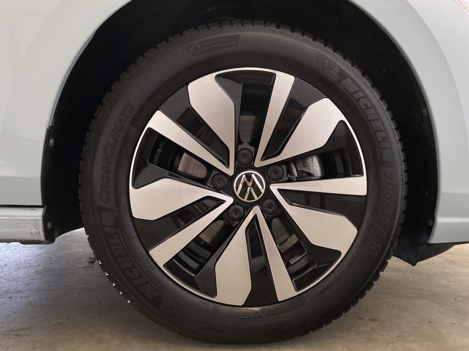 Volkswagen Golf VIII 1.5 TSI Goal LED ACC RFK Navi SHZ foto 4