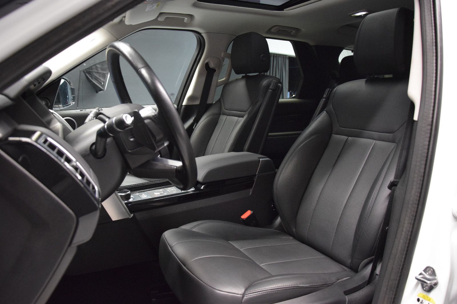 Fahrzeugabbildung Land Rover Discovery 5 HSE SDV6 Pano 7. Sitze Meridian 360°