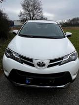 Toyota RAV 4 2,0-l-D-4D Life 4x2 Life - gebrauchte Toyota RAV 4 aus dem Jahr 2014