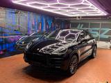Porsche Cayenne Coupe E-Hybrid Platinum Edition - mit Hybrid-Antrieb: Schwarz, Geländewagen