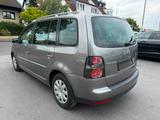 Volkswagen Touran Highline Klima Tempomat SHZ - Volkswagen Touran aus 2006: Highline