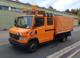 Mercedes-Benz Vario 613 D Doka Plane Verkehrsleittafel - Mercedes-Benz 613 d