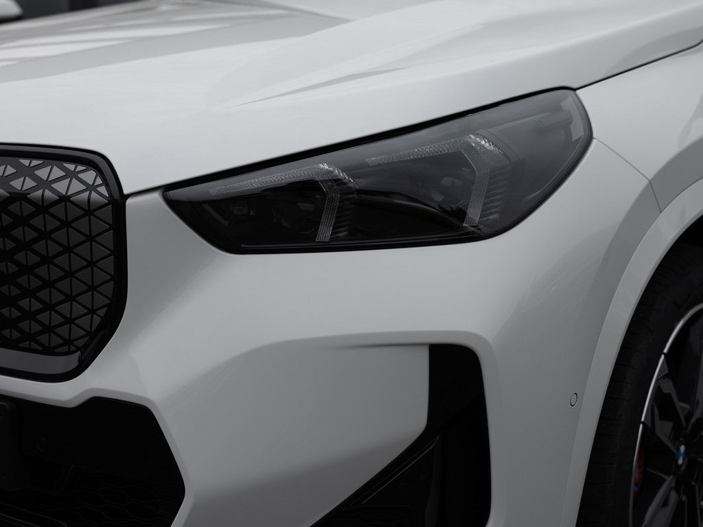 BMW iX1 - Bild 19