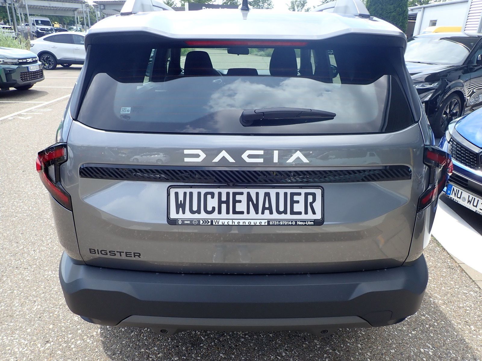 Fahrzeugabbildung Dacia Bigster Expression TCe 140