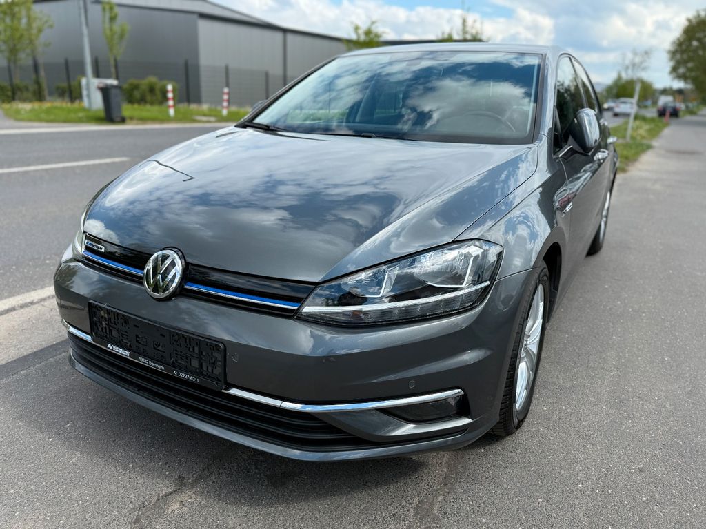 Image of Volkswagen Golf