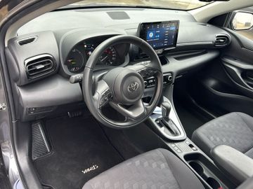 Toyota Yaris - 10