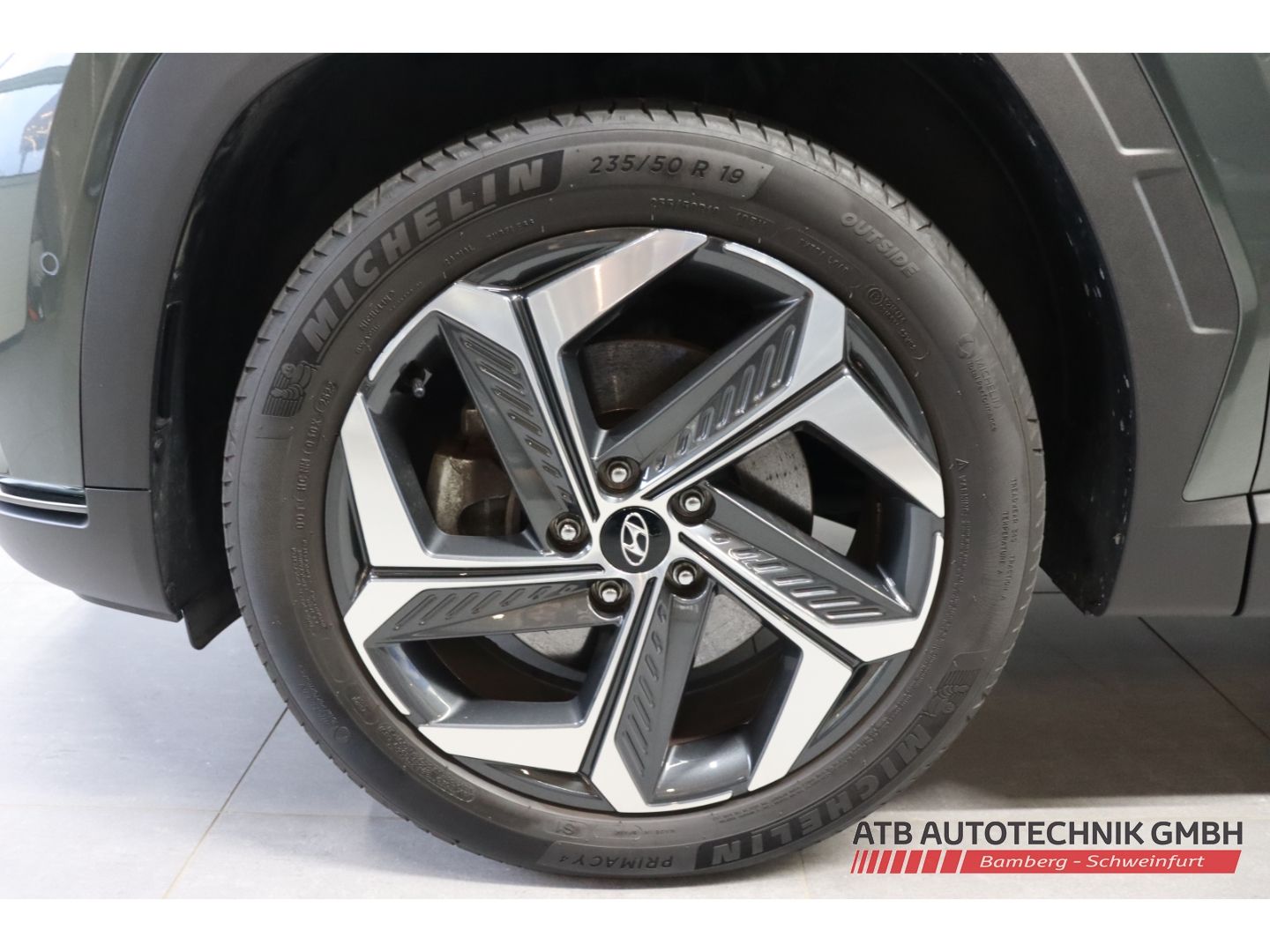 Fahrzeugabbildung Hyundai Tucson Prime PHEV 1.6 T-GDi 4WD 97,4% SOH Navi S