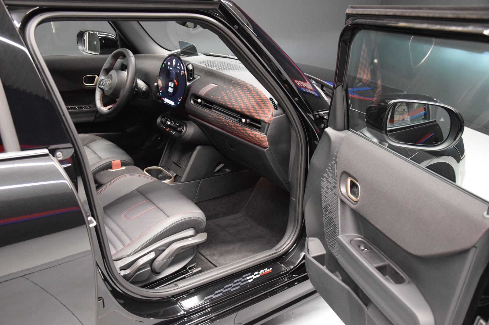 Fahrzeugabbildung MINI Cooper C John Cooper Works Trim HuD Pano Leder