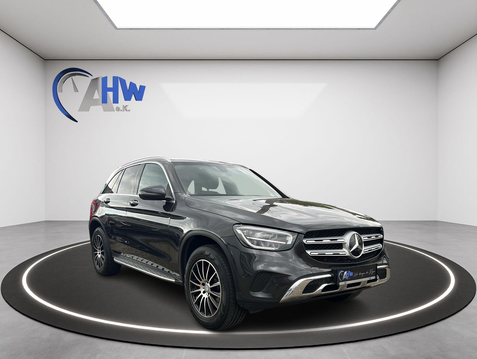 Fahrzeugabbildung Mercedes-Benz GLC 200d 4Matic 9G-TRONIC AMG-Line