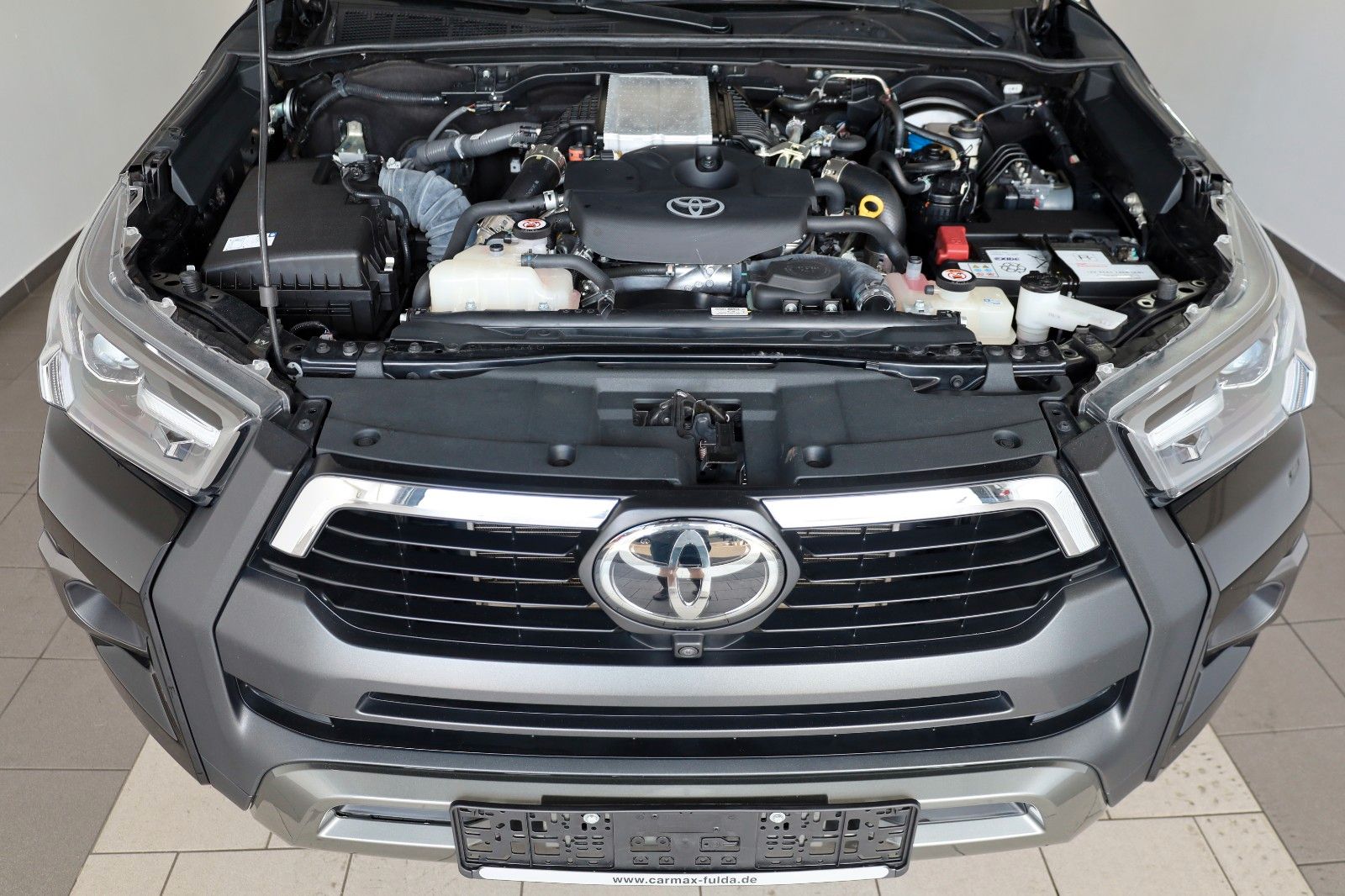 Fahrzeugabbildung Toyota Hilux 2.8 D-4D Invincible,DOKA,Leder,ACC,Kamera