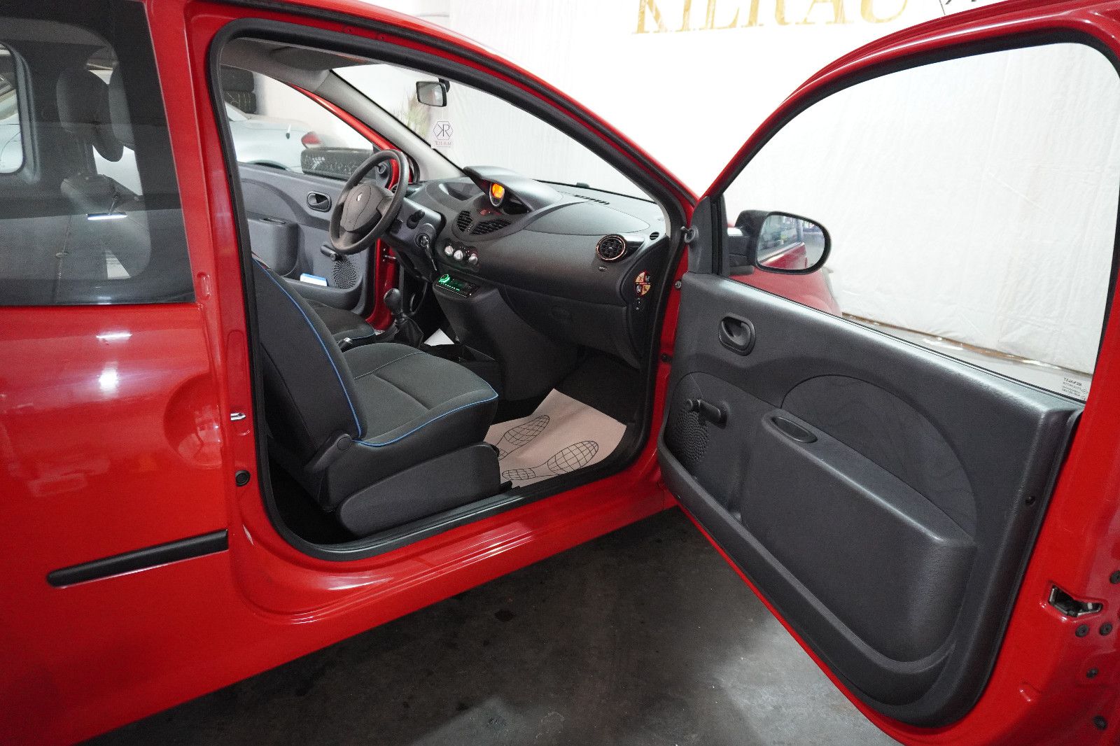 RENAULT Twingo Expression Klima Servo ABS Facelift Tüv