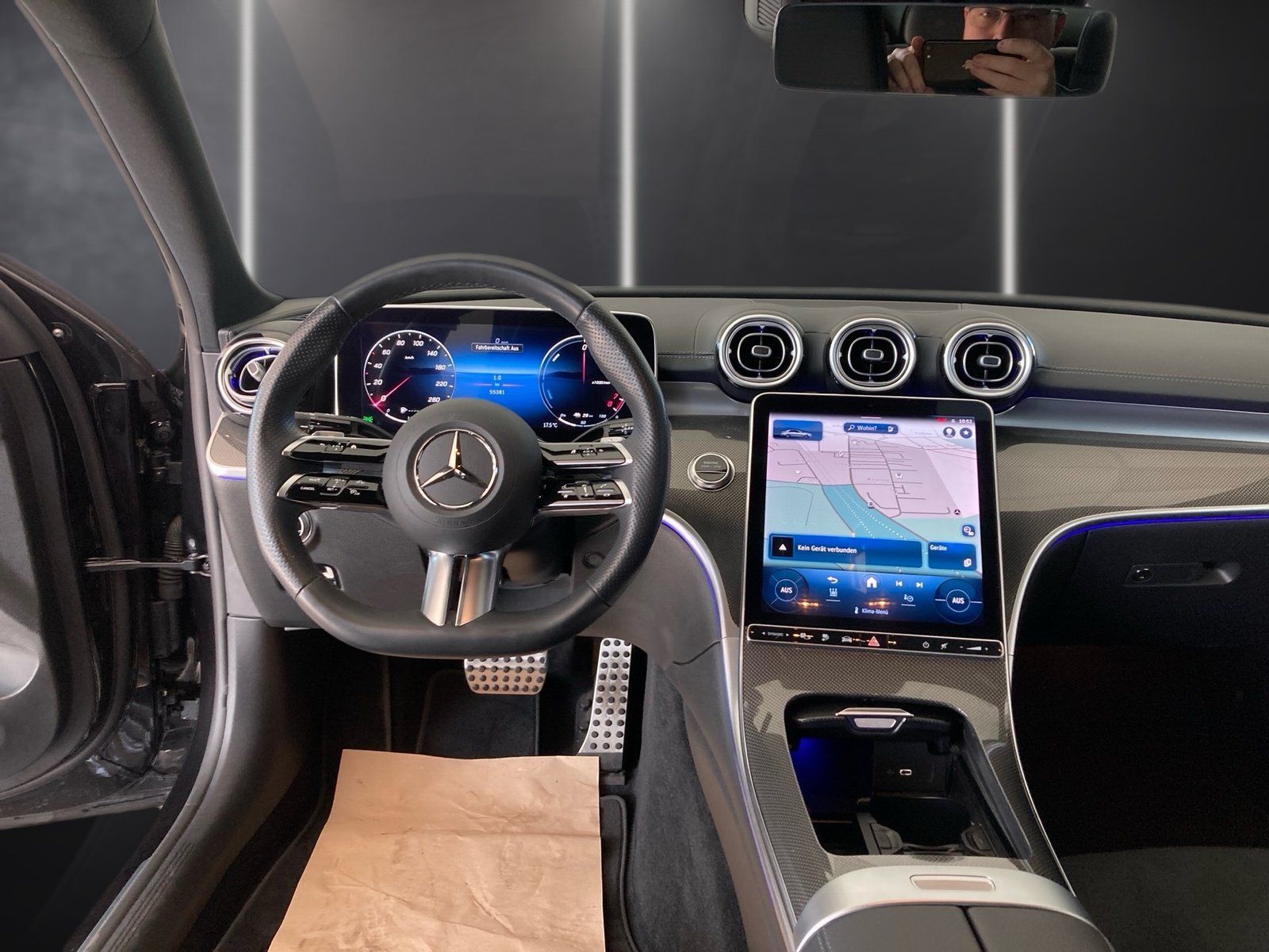 Fahrzeugabbildung Mercedes-Benz C 300 e AMG*Distro*360°*DIGITAL*Sound*Night*Totw