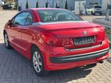Peugeot 207 CC Cabrio-Coupe JBL SHZ/PDC - Peugeot 207 Jbl mit Benzin-Antrieb