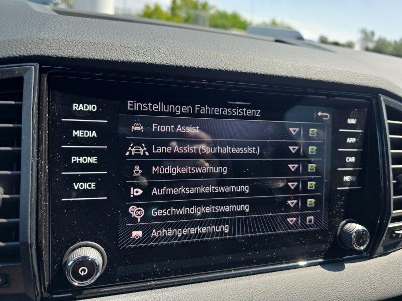 Skoda Karoq Sportline 1,5TSI DSG aAHK/Matrix/Kessy/Win