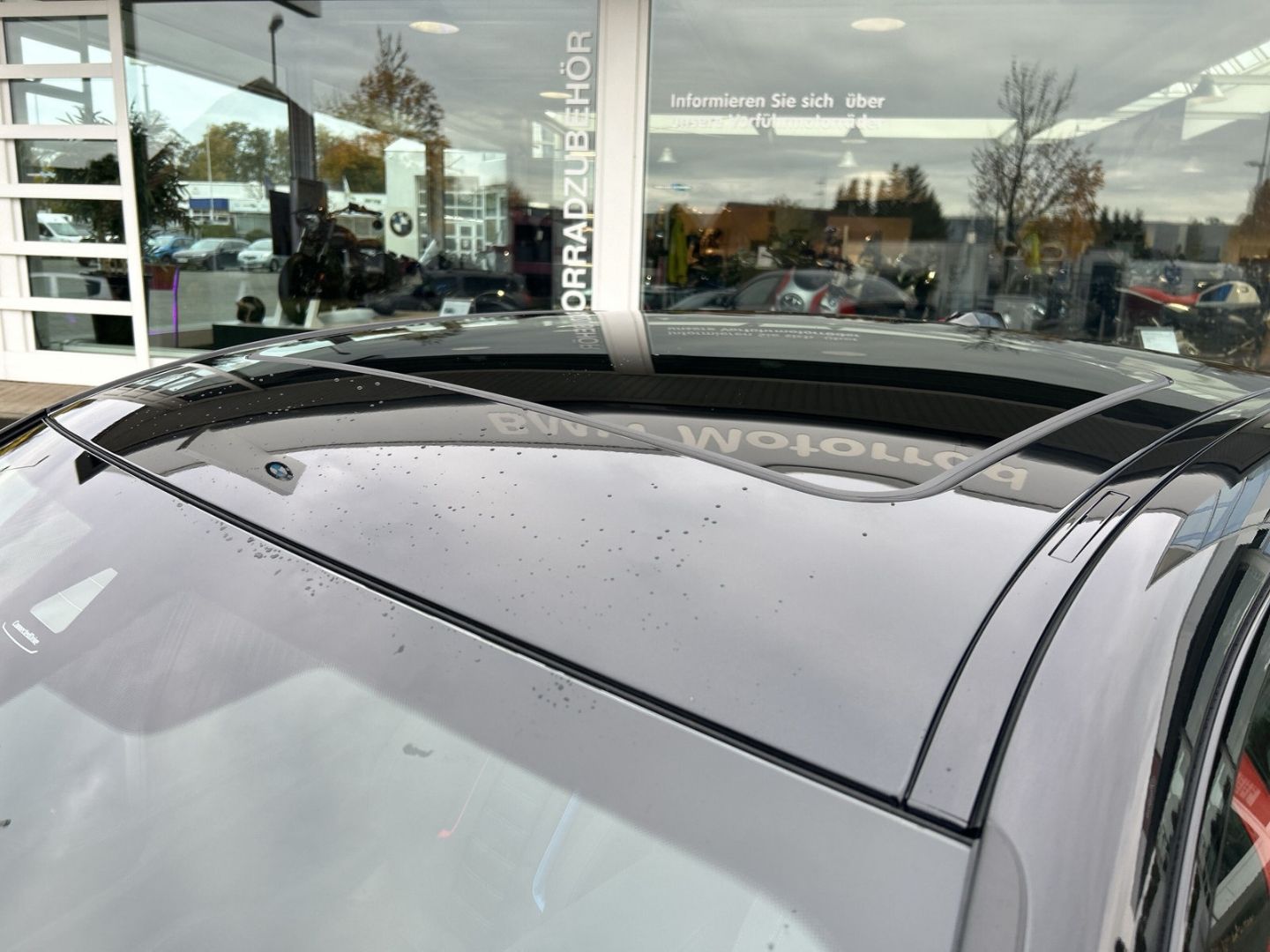 Fahrzeugabbildung BMW M2 Basis Coupe Park-Assistent HUD AD Navi Leder