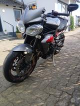 Triumph Street Triple R - Triumph Motorräder in Düsseldorf