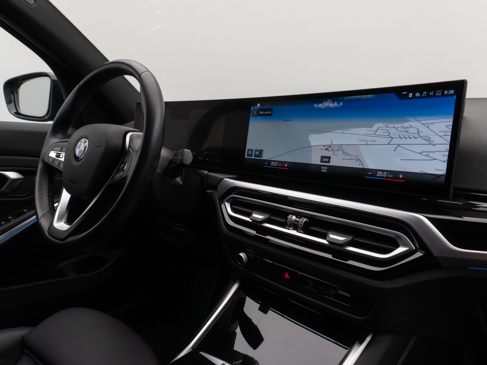 Fahrzeugabbildung BMW 330d Kamera DAB HiFi Leder Sport AdaptLED 18Zoll