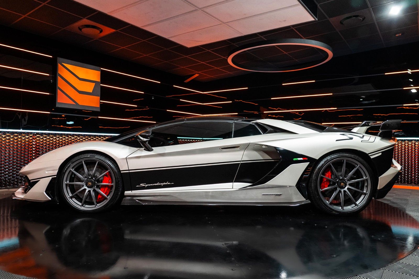 Lamborghini Aventador SVJ Roadster*Capristo Exhaust imagem 2