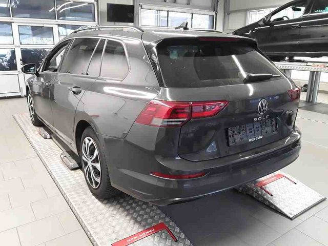Golf VIII Variant 2.0 TDI LIFE LED+DCP+APP+NAVI+