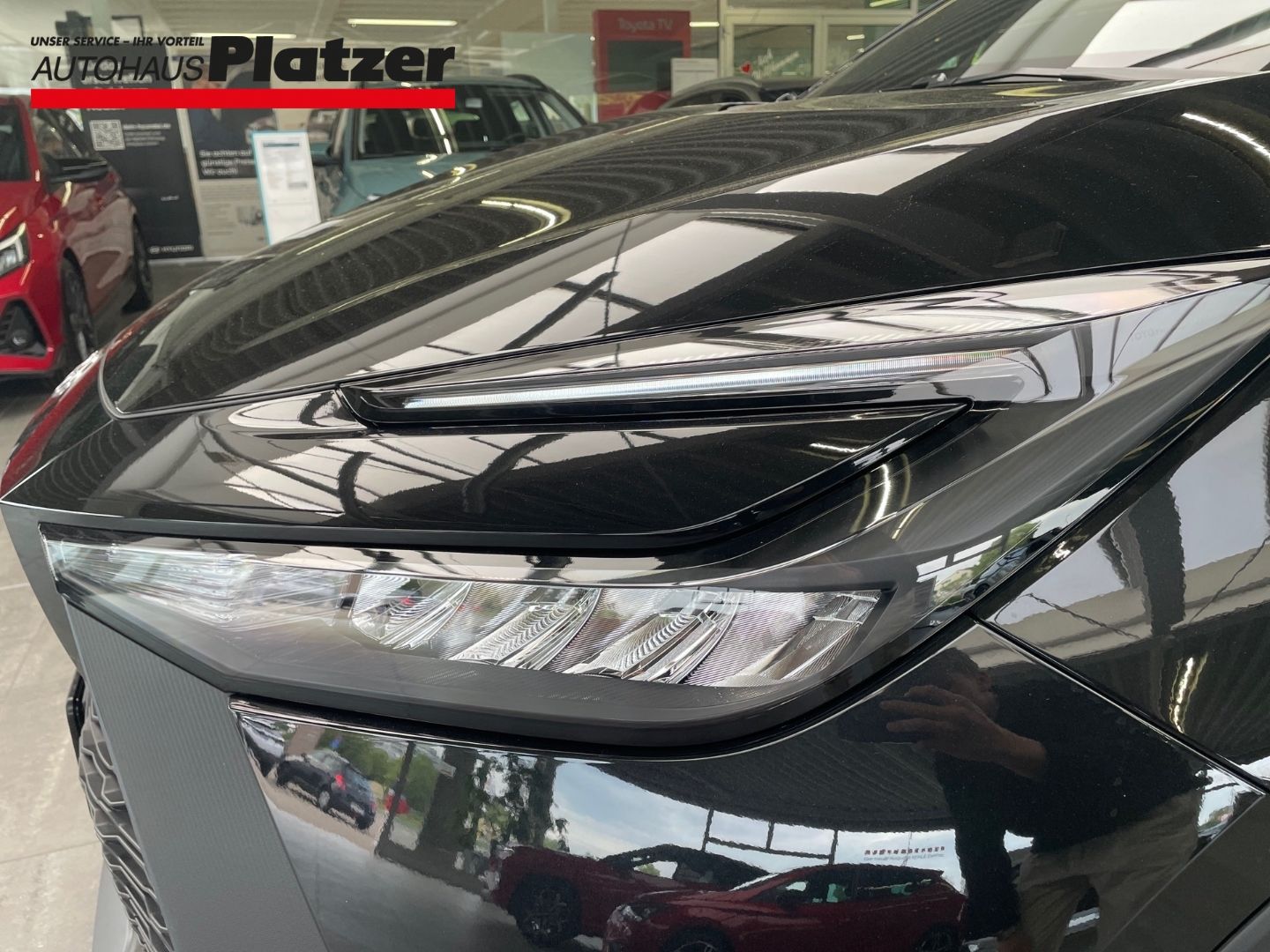 Toyota C-HR Hybrid Business Edition 1.8 4x2 Navi LED AC foto 3