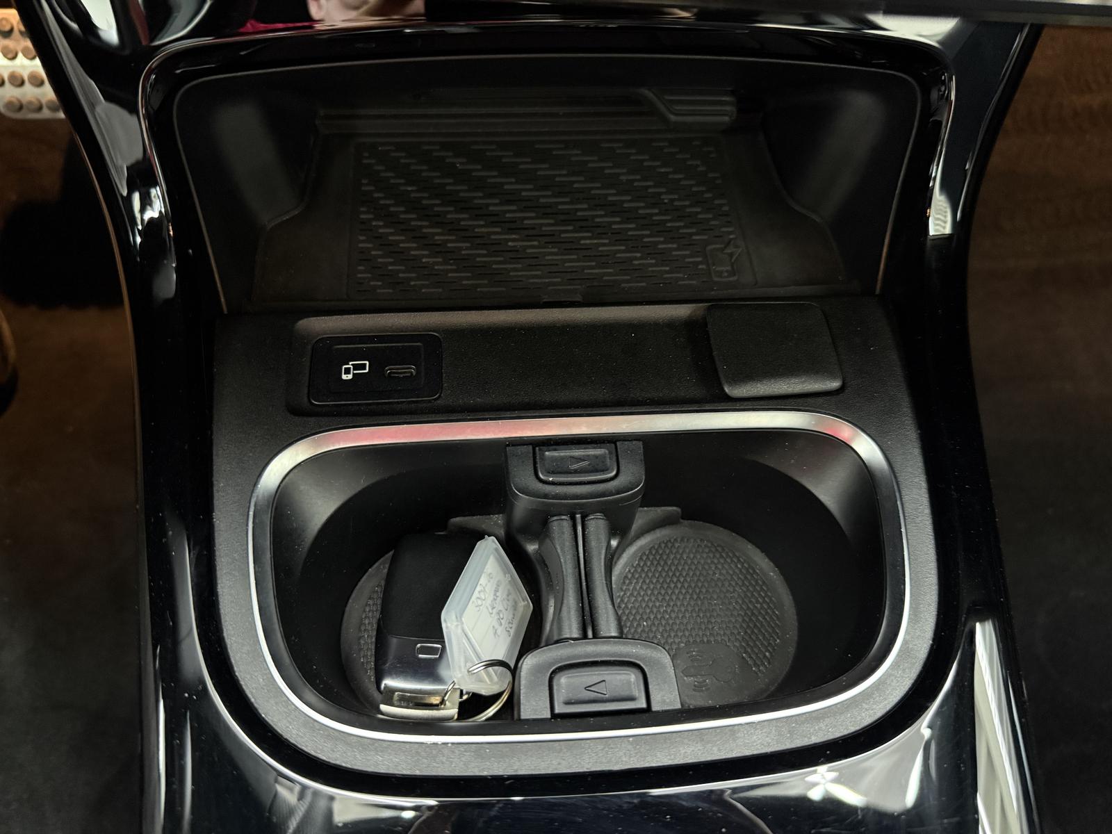 Mercedes-Benz A-Class AMG Line, Leder Alcantara, MB Service Neu!, миниатюра 25
