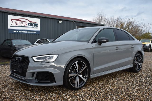 Audi RS3 Lim. 2.5 TFSI quattro RS Sitze Bang & Olufse