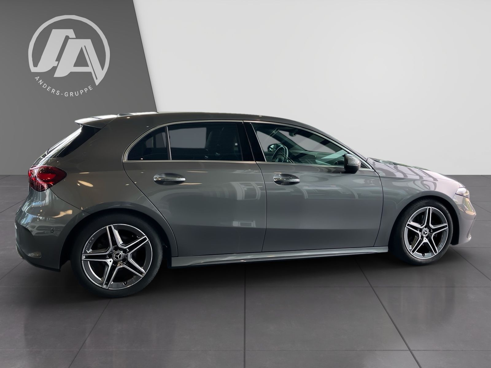 Mercedes-Benz A 200 d AMG Distr. LED Navi SHZ Adv. Sound Kam foto 4