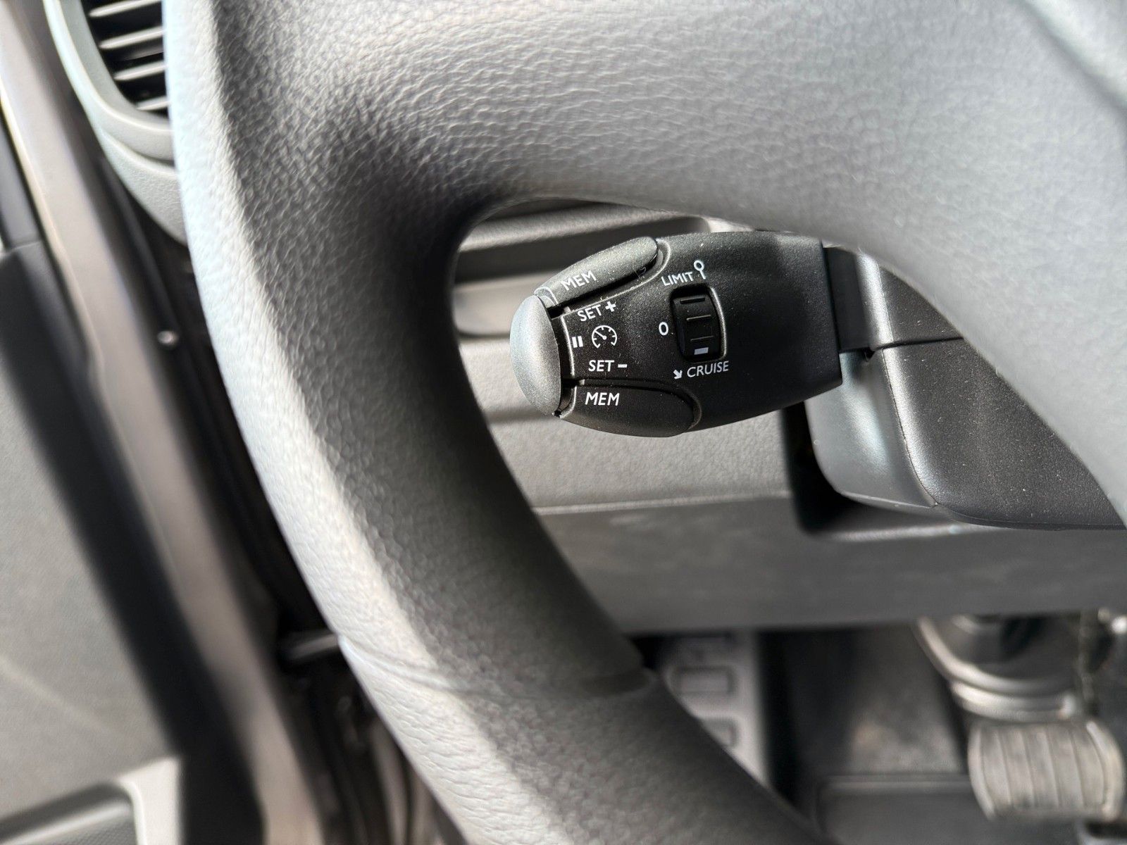 Fahrzeugabbildung Citroën Jumpy Kasten Lang Elektromotor 75 kWh