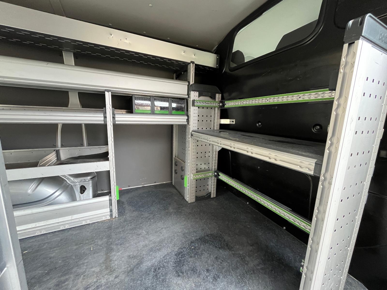 Volkswagen T6 Transporter T6.1 BOTT REGALS. TEMP. SHZ NAVI KLIMA 1.HAND, миниатюра 29