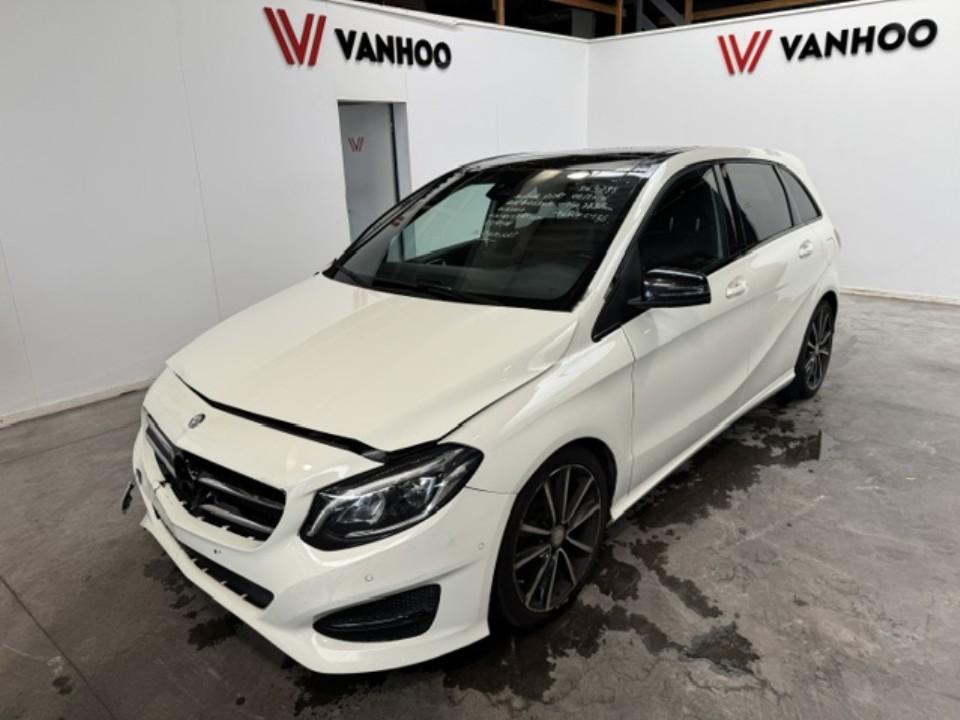 Mercedes-Benz B 200